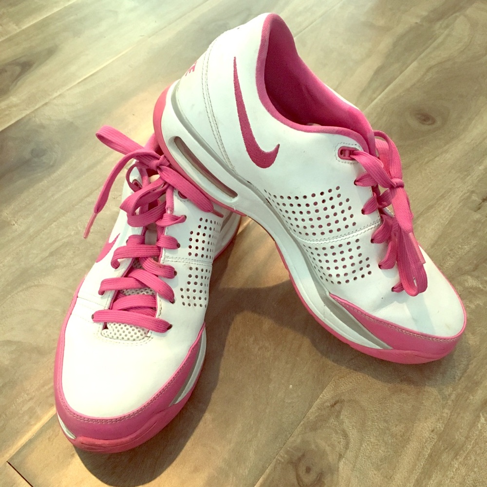2008 Nike Breast Cancer Awareness Shoes WM 9.5